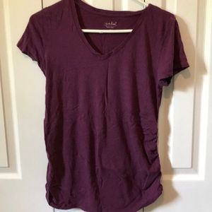 Ruched maternity tshirt.